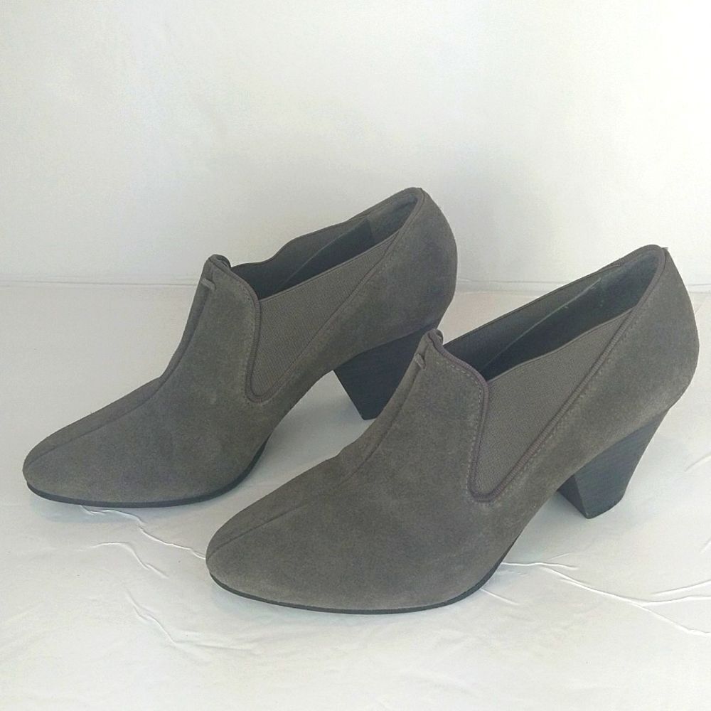 Nurture Adarah grey suede heel booties size 8 1/2